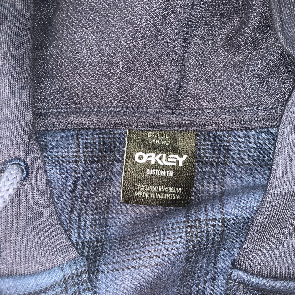 Oakley Button Up Fleece/ hoodie Worn Twice flannel - Picture 2 of 3